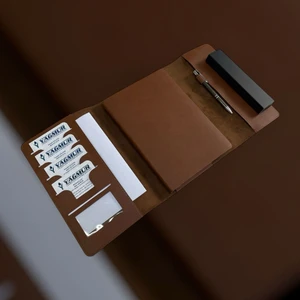 Eren Ofis Kişiye Özel Konsept Hediyelik Çantalı Tarihsiz Ajanda Kutulu Kişiye Özel Tükenmez Kalem Hediye Seti