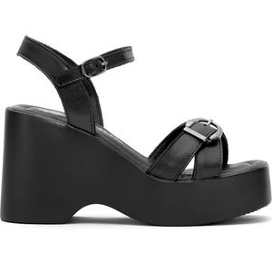 2311531Y Kadın Deri Dolgu Topuk Sandalet Siyah