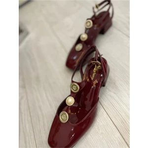 Lovbery Kadın Rugan Çift Bantlı Şık Tokalı Detaylı Açık Klasik Topuklu Ayakkabı