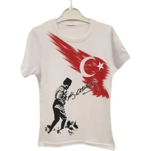 Atatürk Kalpaklı Tişört