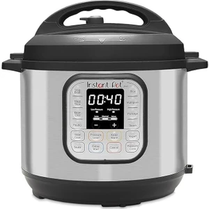 Instant Pot Duo 7'si 1 Arada Akıllı Pişirici, 5.7 L Buharlı Pişirici