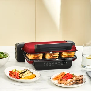 Crust Grill Toast Izgara ve Tost Makinesi 6 Dilim Kırmızı