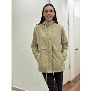 Kadın Fermuarlı Kapşonlu ,çıt Çıt Detaylı  Kapama Rüzgarlık-Yağmurluk