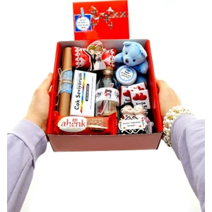 Hediye Kombini Sevgiliye Hediye Sevgili Kombini Kırmızı Kutuda Romantik Doğum Günü Yıldönümü Hediyesi 1YASLİ4AHENK