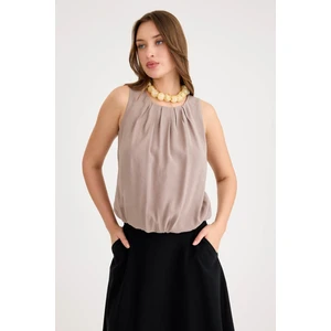 Önü Pileli Sıfır Kol Etek Ucu Lastikli Bluz