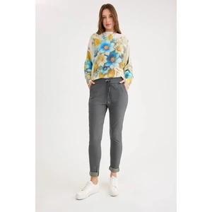 Beli Simli Bağcıklı Havuç Kesim Pantolon