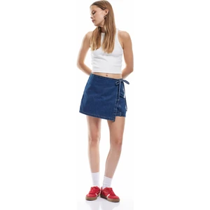 Pamuklu Bağlama Detaylı Mini Denim Şort Etek