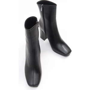 Tılla Black Bootie