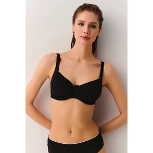 Biyeli Balenli Toparlayıcı Bikini Üst