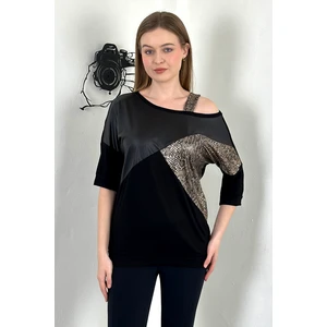 Omzu Askılı Parça Detaylı Rahat Kumaş T-Shirt