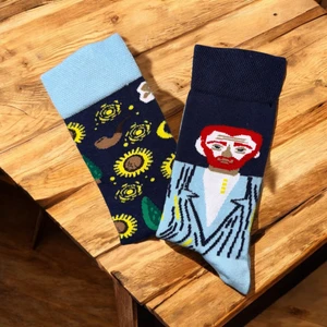 OMSSağ Sol Farklı Van Gogh Desenli Çorap