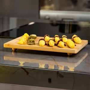 Mutfak Bambu Misket Ayaklı Kesme Sunum Tahtası Ahşap 27*18*3 cm