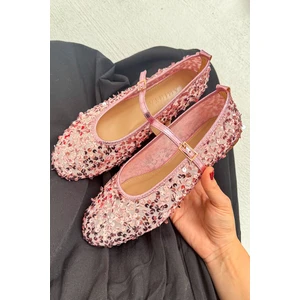 Kitty Şeker Pembesi Pul Detaylı Tokalı Kadın Babet