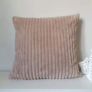 Vizon Fitilli Peluş Kırlent Kılıfı – Yumuşacık ve Konforlu