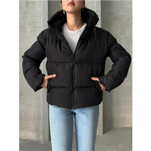 Kadın Siyah Kapüşonlu Şişme Mont Ss