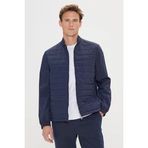 Standart Fit Normal Kesim Gizli Kapüşonlu Yan Cep Mont