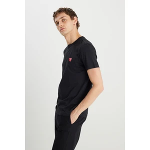 %100 Pamuk Regular Fit Normal Kesim Minimal Logo Siyah Tişört
