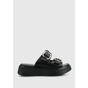 Siyah Deri Kadın Terlik