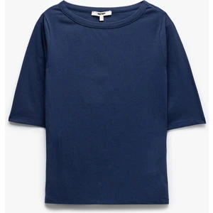 Pamuklu Yarım Kollu Bisiklet Yaka Slim Fit Tişört