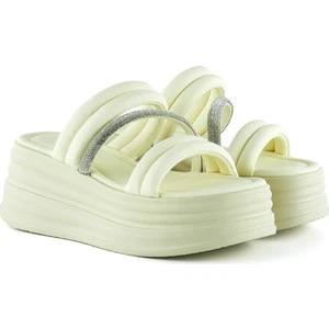 Bej Dolgu Taban Gümüş Taşlı Bantlı Platform Terlik