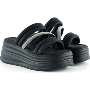 Siyah Dolgu Taban Gümüş Taşlı Bantlı Platform Terlik