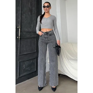 Siyah Yüksek Bel Paçası Yırtmaçlı Kadın Jean MG1384