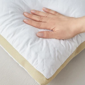 Miabella Home Klimalı Kapitone Yastık, Antibakteriyel, Terletmez, Ortopedik Yumuşak Yastık 50 x 70  cm