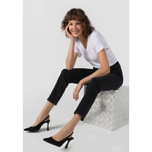 703 Carla Slim Fit Orta Bel Düz Paça Kadın Siyah Jean Pantolon