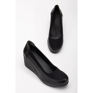 Kadın Dolgu Topuk Ayakkabı Siyah Streç Ortopedik