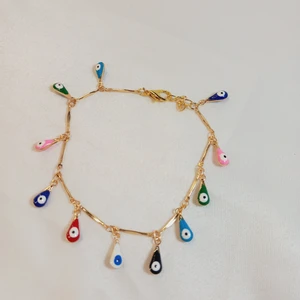 Crystal Atelier Renkli Nazar Boncuklu Altın Kaplama Zincir Charmlı Halhal Bileklik