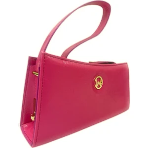 Logolu Yumuşak Deri Kadın Omuz Çantası