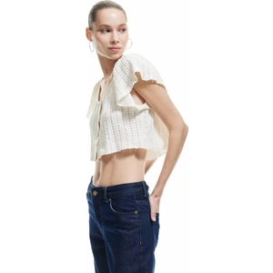 Düğmeli Omzu Açık Kısa Kollu Ajurlu Crop Bluz