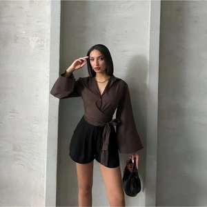 Pırıl Kahverengi Geniş Kol Yandan Bağlamalı Trend Gömlek PIRIL-3779