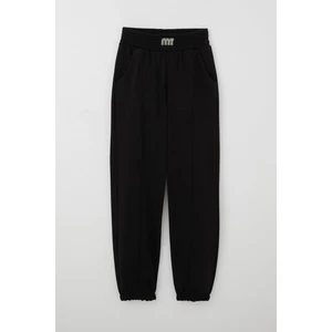 Kız Çocuk Eşofman Altı Bel Kısmı Arma Detaylı Incili 9-14 Yaş, Siyah