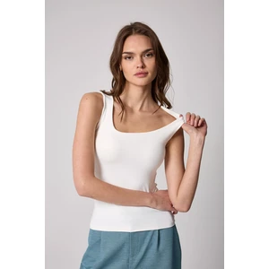 Kadın Atlet Beyaz Likralı Slim Fit Kalın Askılı - 2505