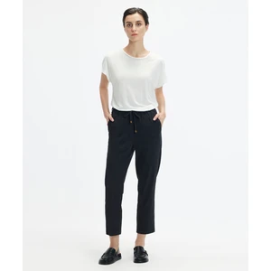 Yaka Detaylı Kısa Kollu T-Shirt