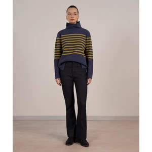 Yırtmaç Detaylı Kazak