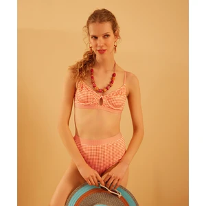 Yüksek Belli Bikini Altı
