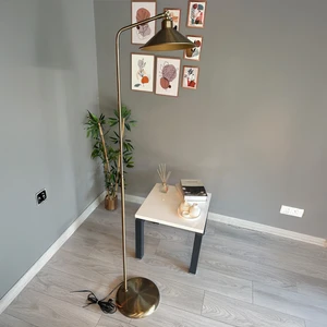 Eskitme Lambader Hareketli Başlık Modern Dekoratif Metal Salon Oturma Odası Çalışma Odası Lambası
