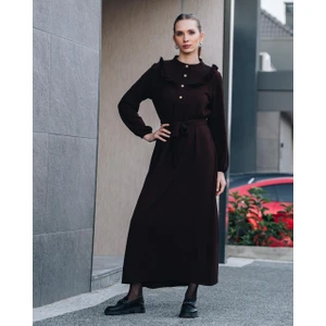 Kadın Kahverengi Önü Düğmeli Kuşaklı Yakası Fırfırlı Jessica Ayrobin Elbise Şık