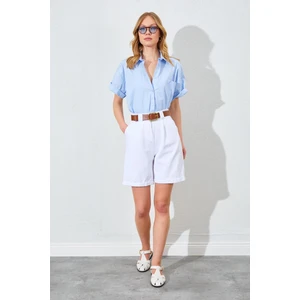 Kadın Beyaz Yüksel Bel Beli Kemerli Gabardin Şort