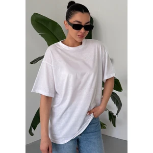Kadın Beyaz Bisiklet Yaka Düz T-Shirt
