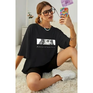 Kadın Siyah Look At Me Baskılı Oversize T-Shirt