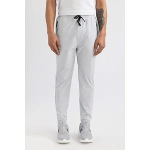DeFactoFit Jogger Eşofman Altı Slim Fit Dar Kesim Çift Cepli Standart Paça Dokuma B5157AX24SP