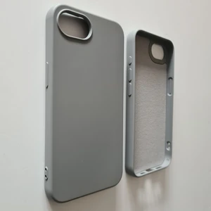 Pirok Store iPhone 16E İle Uyumlu LOGOSUZ  Lansman Içi Süet Esnek Silikon Kılıf
