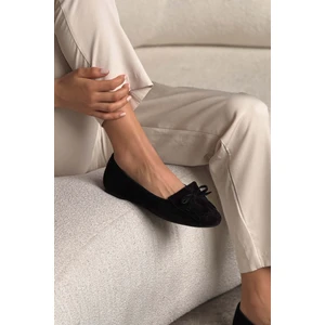 Nişantaşı Shoes Cleve Siyah  Süet Deri Püskül Detaylı Düz Taban Kadın Babet