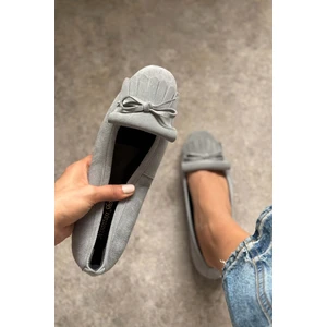 Nişantaşı Shoes Cleve Gri  Süet Deri Püskül Detaylı Düz Taban Kadın Babet