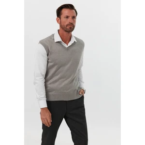 Erkek Standart Fit Normal Kesim Kolsuz Triko Süveter