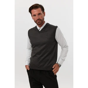 Erkek Standart Fit Normal Kesim Kolsuz Triko Süveter