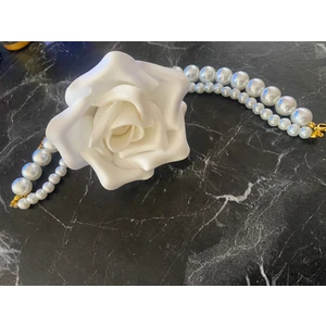 Beyaz Gül Çiçek İnci Choker Kolye